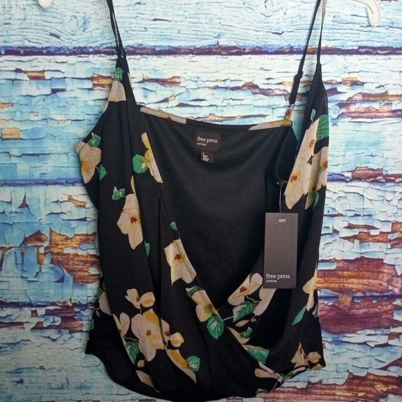 Free Press Patterned Surplice Neck Cami - Picture 4 of 4